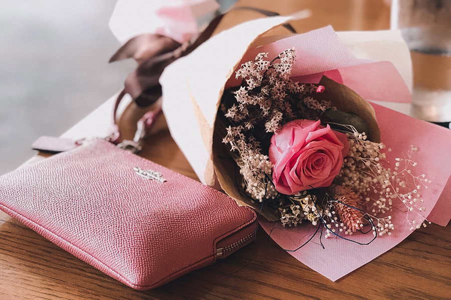 Mix Rose Truffle Cake Combo